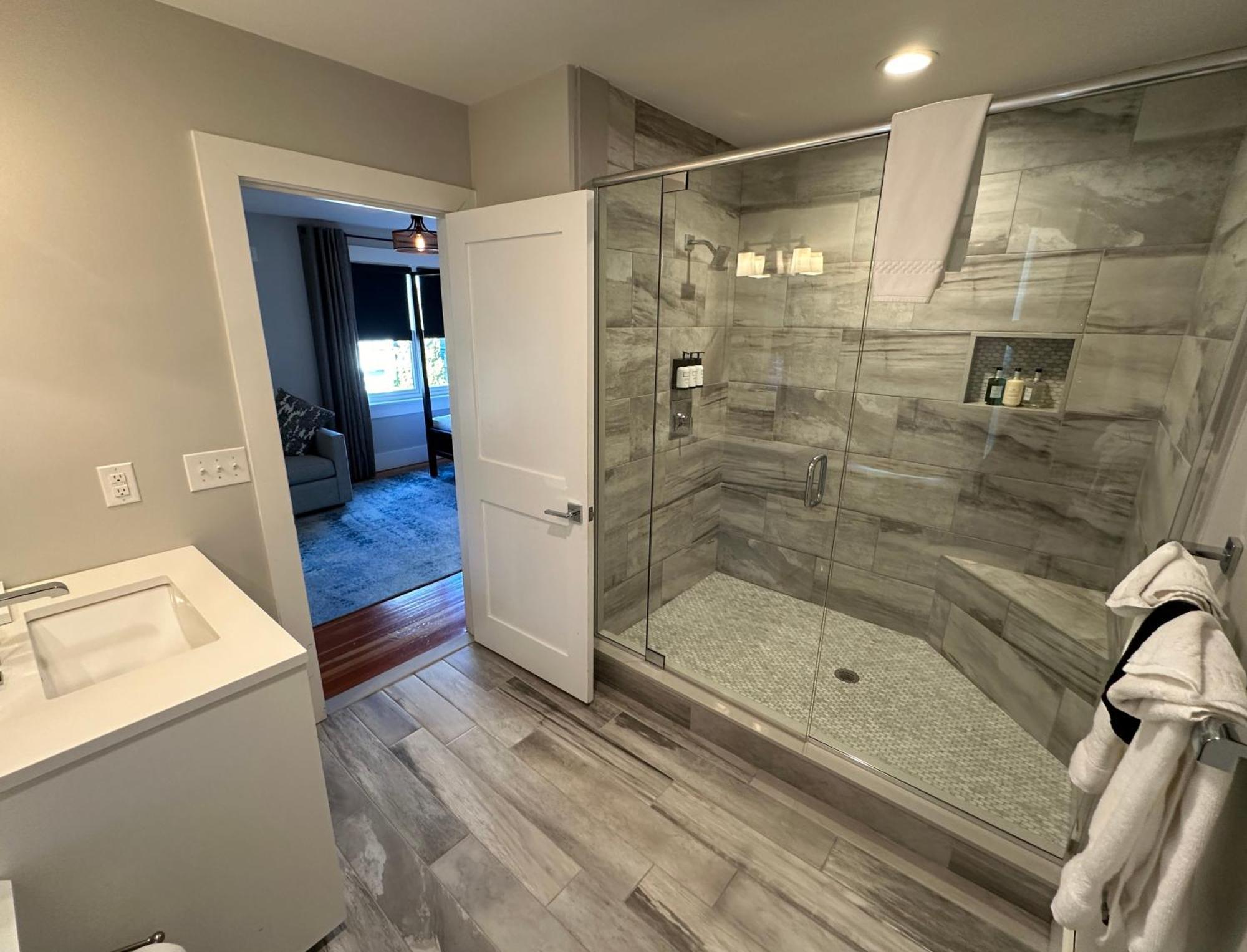 Entire Modern 7 Unit 7 Bath Boutique Inn Newport Kulesi Dış mekan fotoğraf